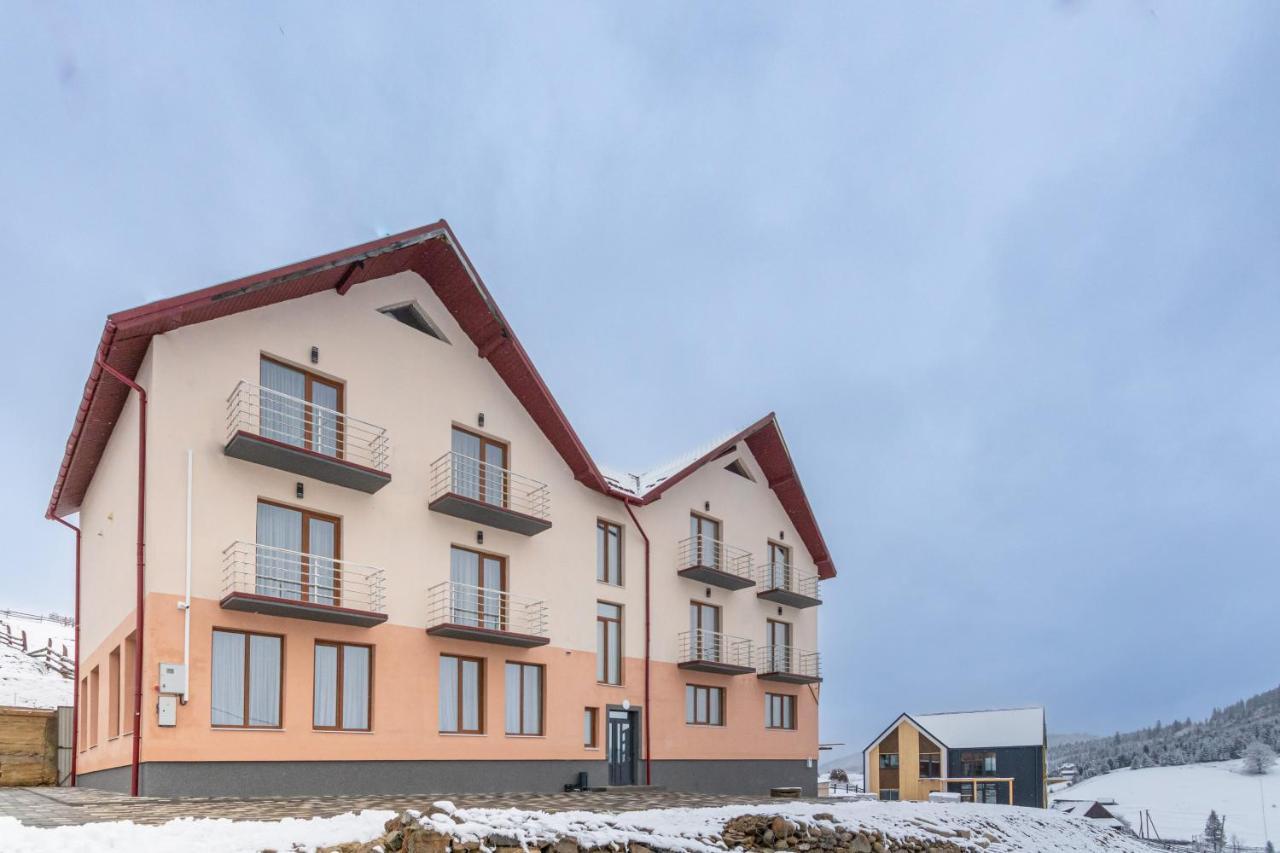 Шепіт Лісу Hotel Bukovel Eksteriør billede