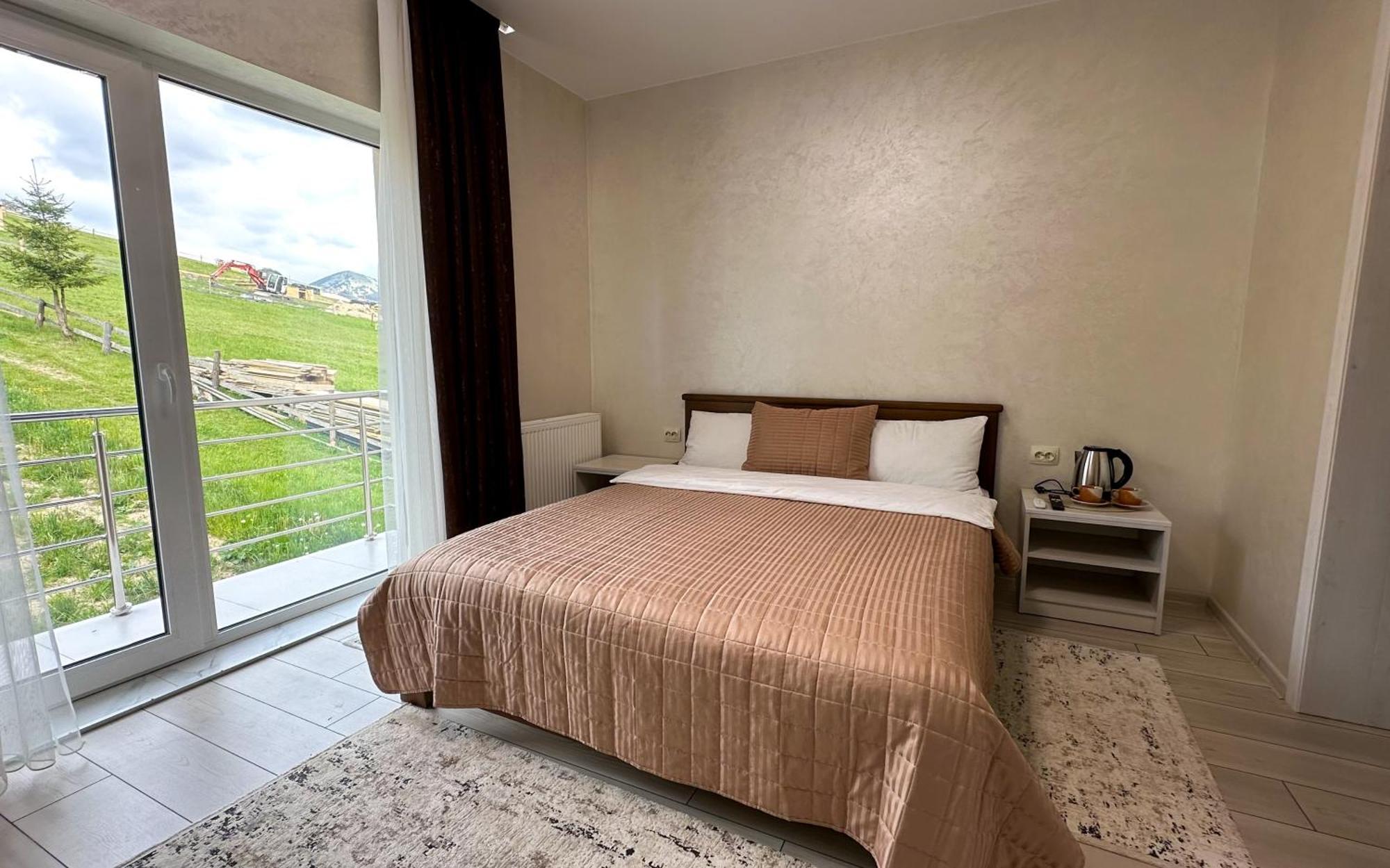 Шепіт Лісу Hotel Bukovel Eksteriør billede