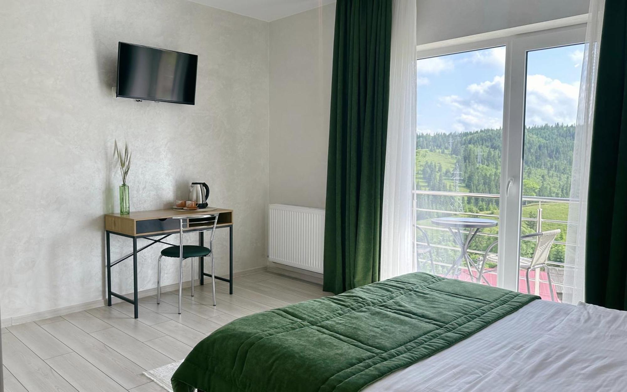 Шепіт Лісу Hotel Bukovel Eksteriør billede